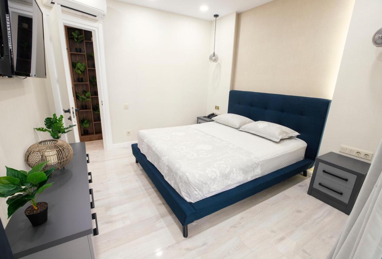 Gq Apartments On First Line Batumi Exterior foto